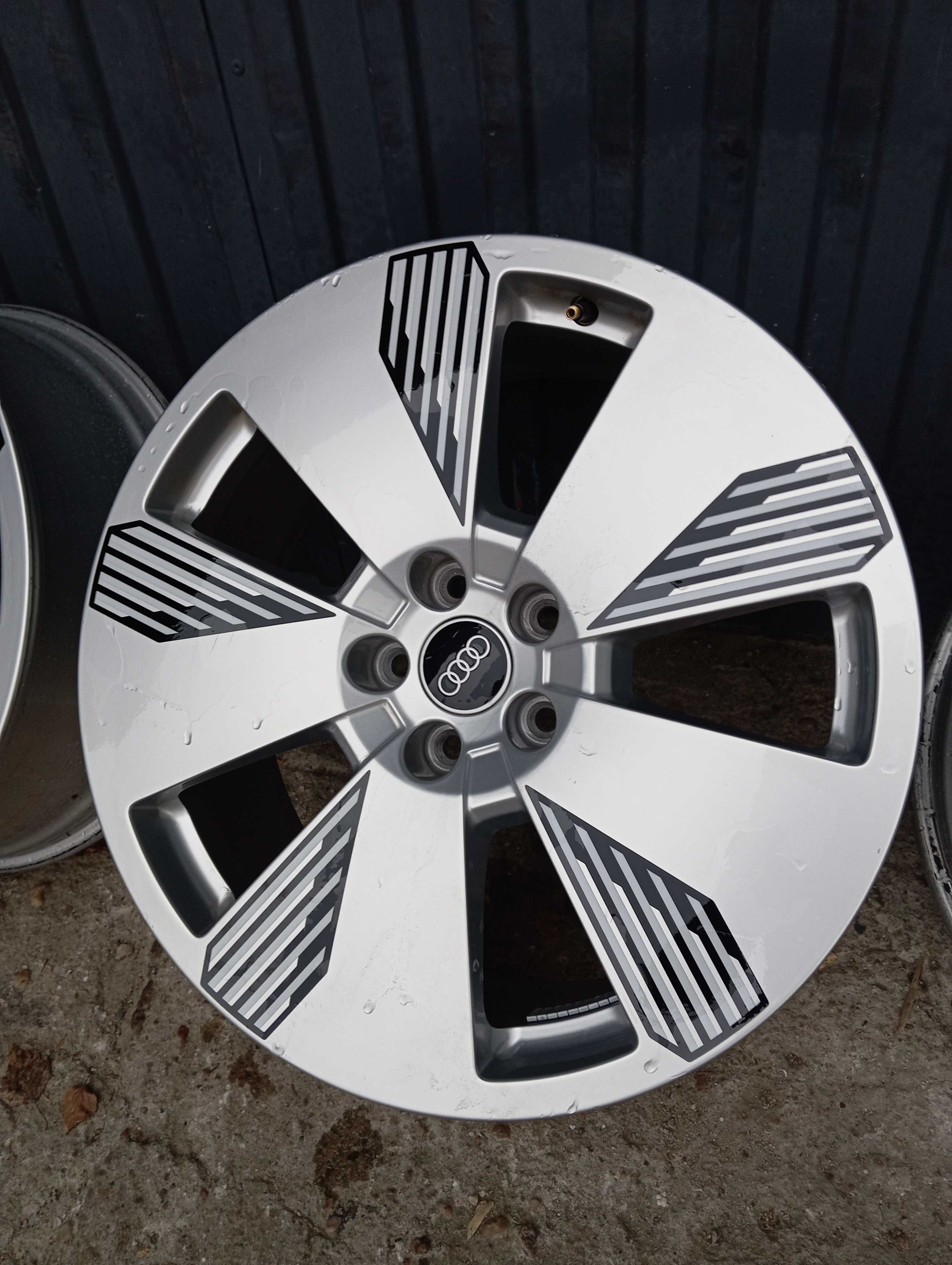 Felgi 19" Audi E-Tron Q5 Q7 8J 5x112 ET34 4KE601025L