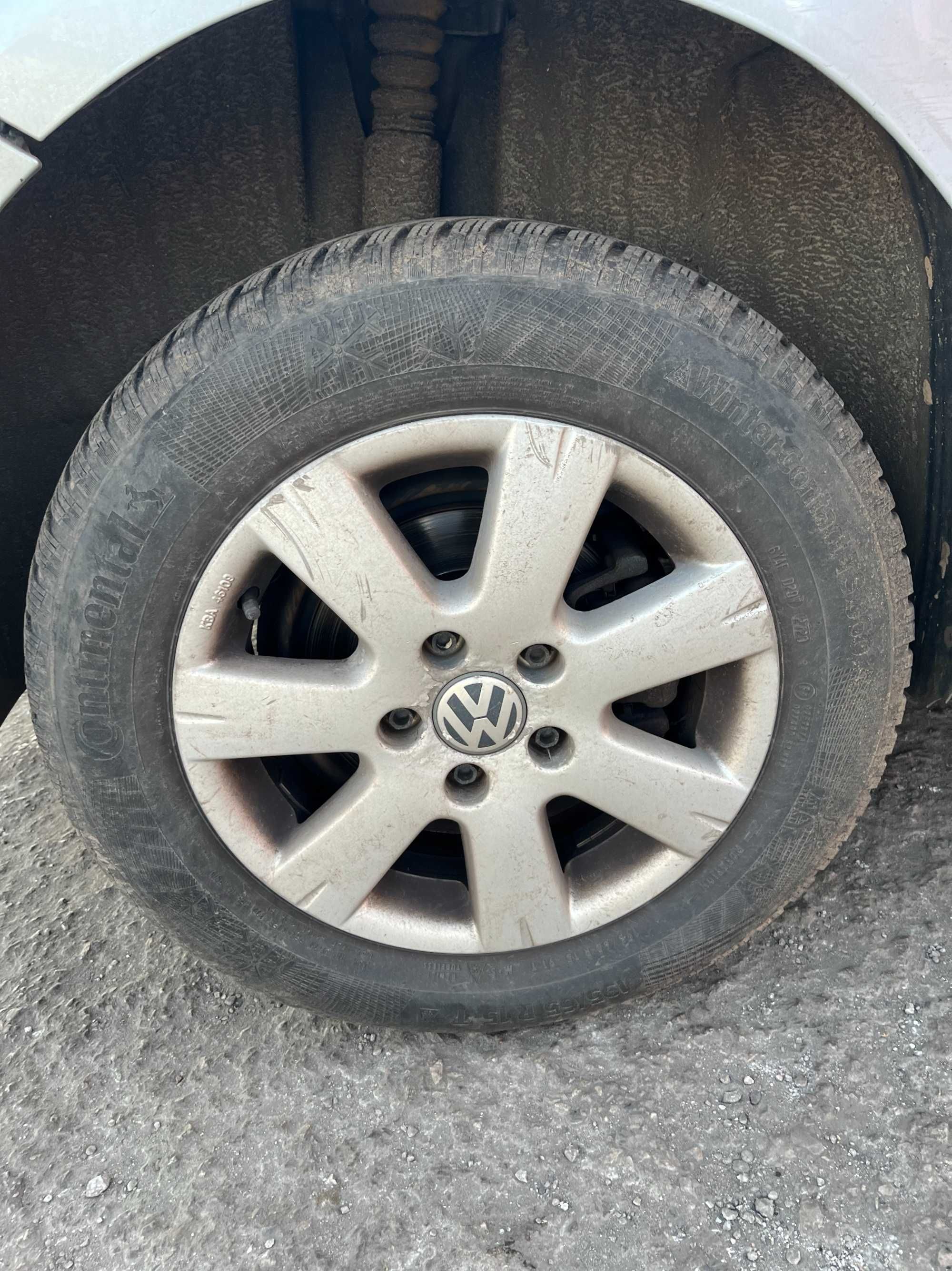 Felgi 15" 5x112 VW Touran Golf 5 6 Passat  komplet