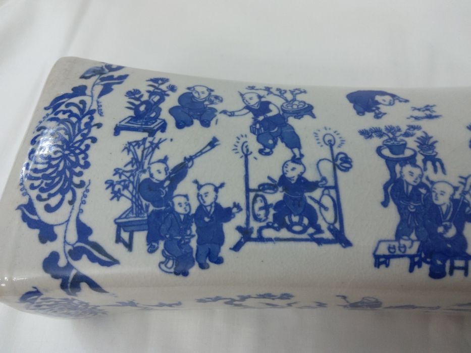 ALMOFADA em porcelana CHINESA da 1a metade do seculo XX