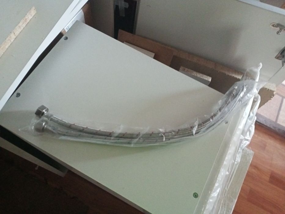 Шланг для смесителя новый