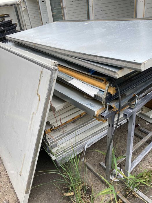 Płyta warstwowa z blachą ocynkowaną grubość - 4cm