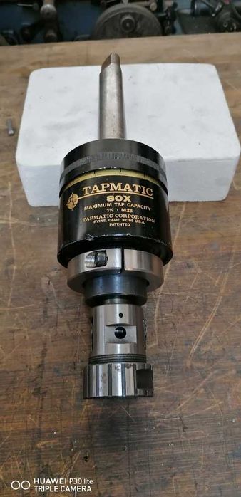 Aparelho de roscar marca TAPMATIC U.S.A