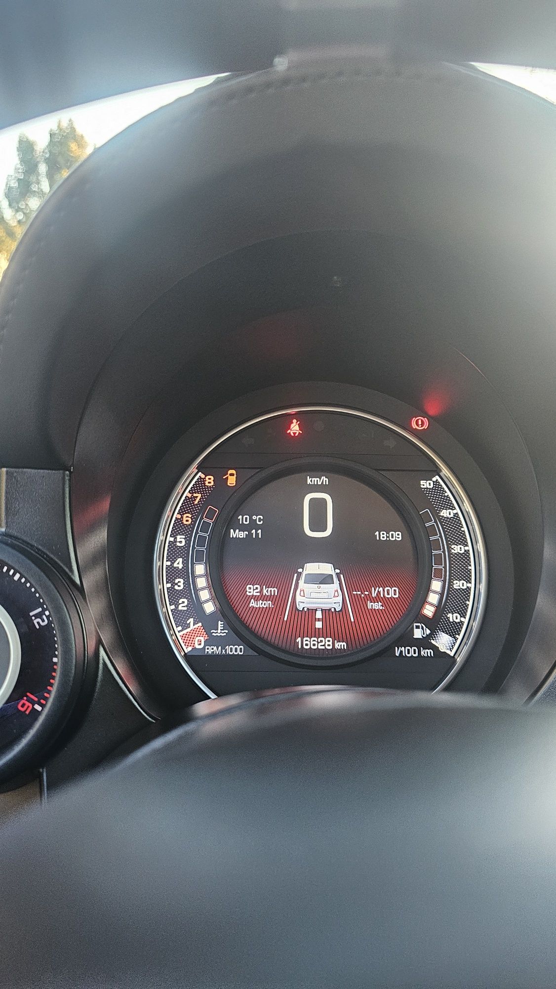 Abarth F595 tributo ao 50.ºaniversário do monolugar da "Formula Italia