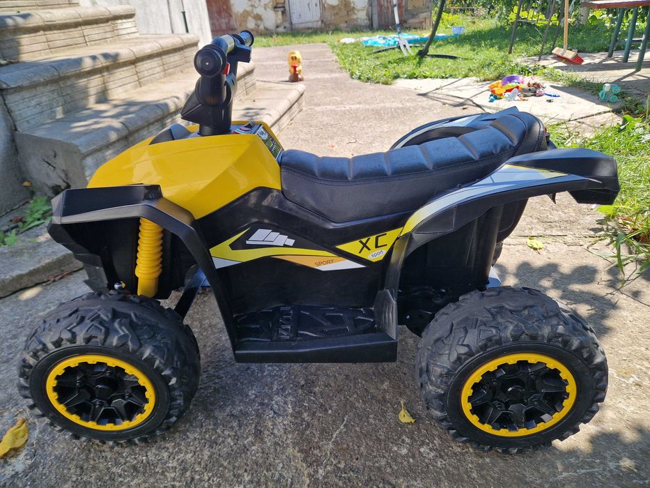 Продам квадроцикл дитячий