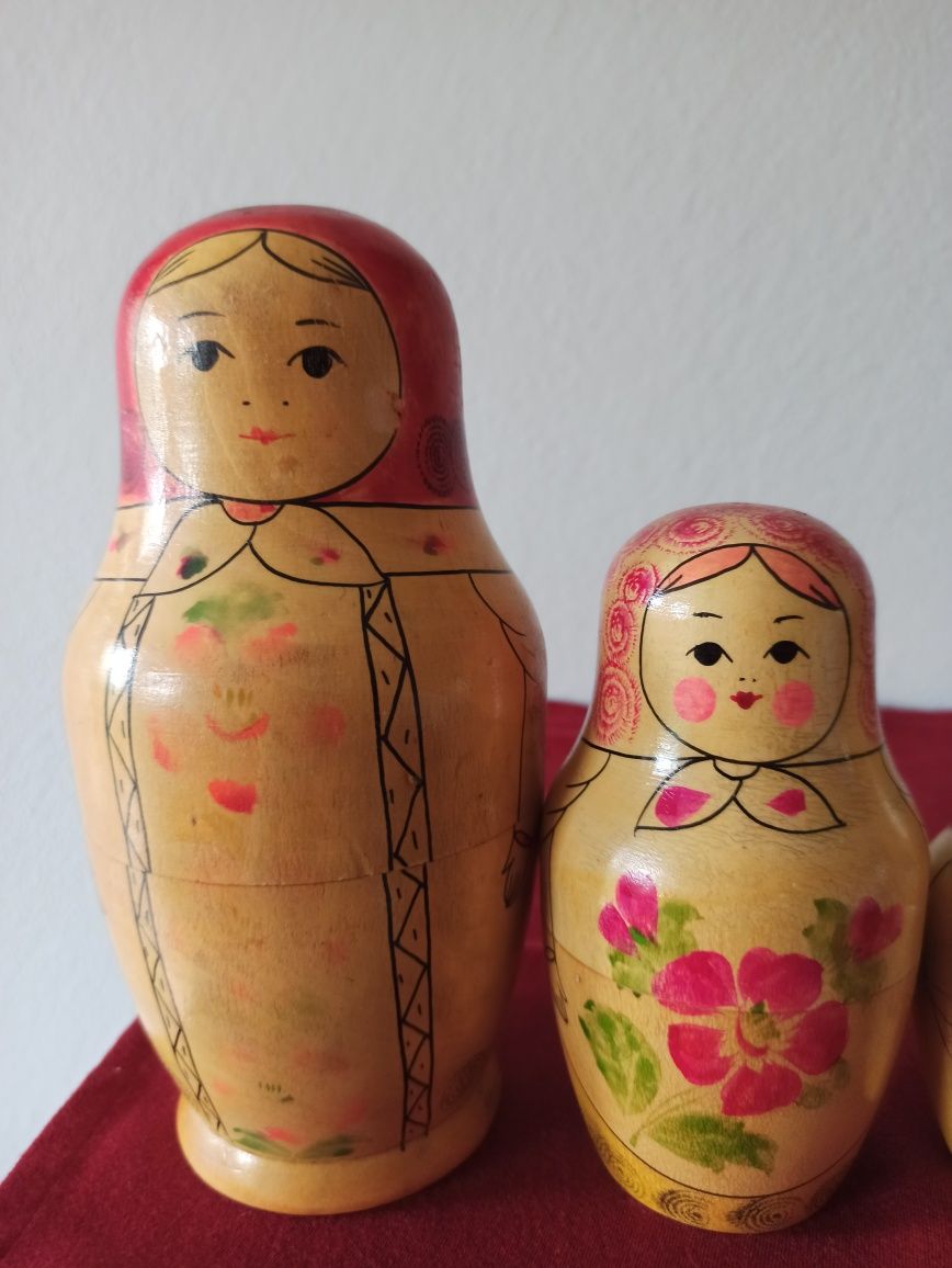 ZSRR Matrioszka składająca się z 8. laleczek