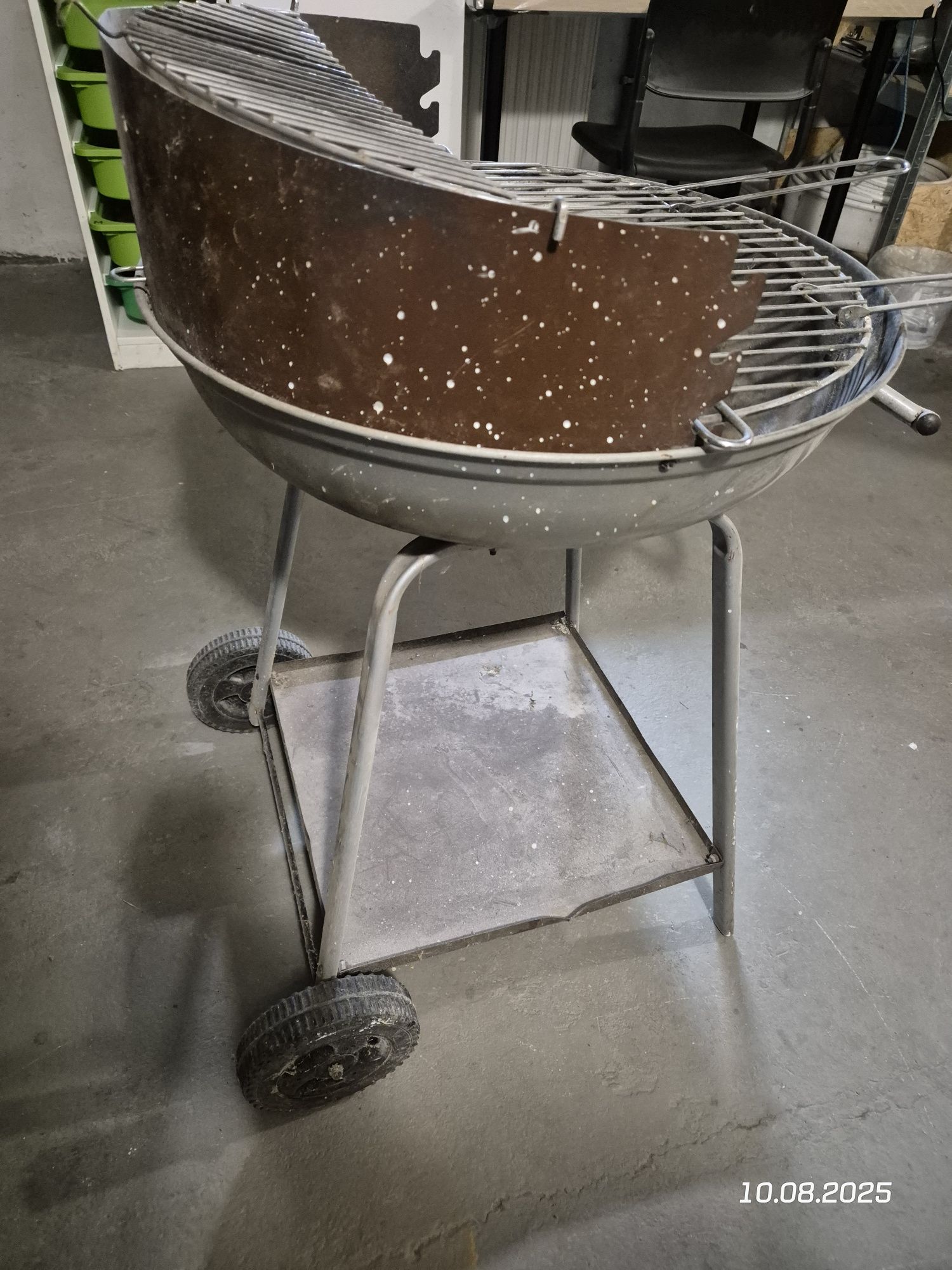 Grill węglowy używany