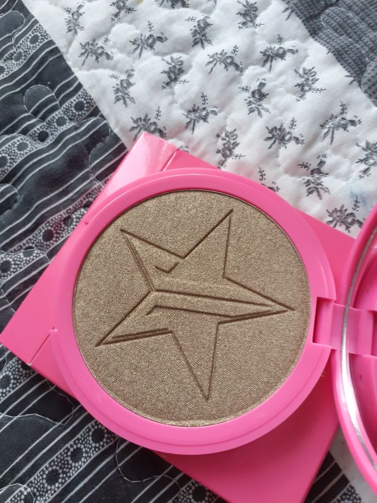 Jeffree Star Cosmetics Skin Frost