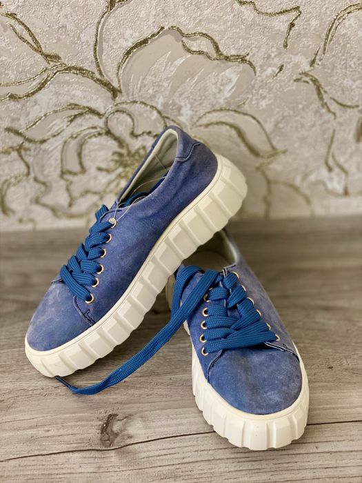 Кросівки під джинс замшеві