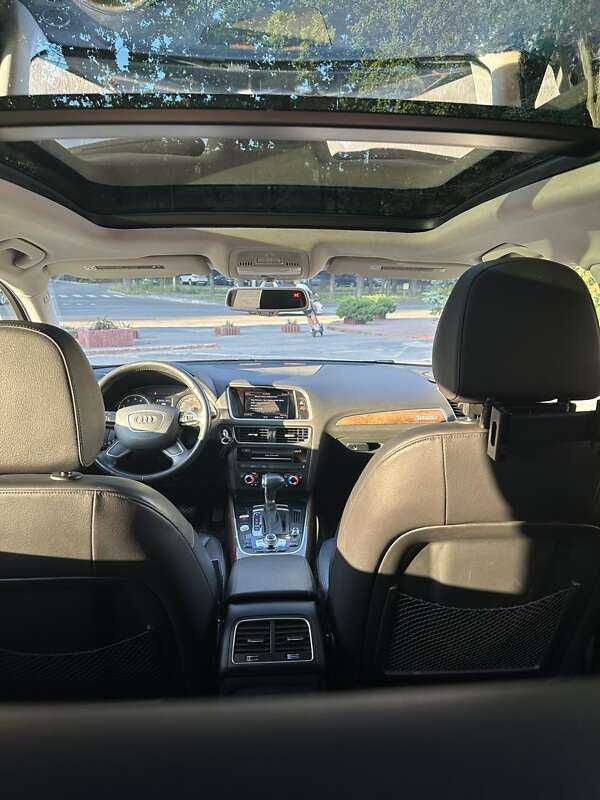 Audi Q5 2015 2.0 бензин Quattro