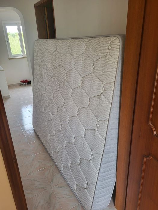 Colchão ortopédico como novo 195cm x 150cm