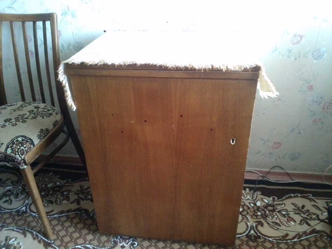 Швейна машина Подолка 2м в робочому стані.