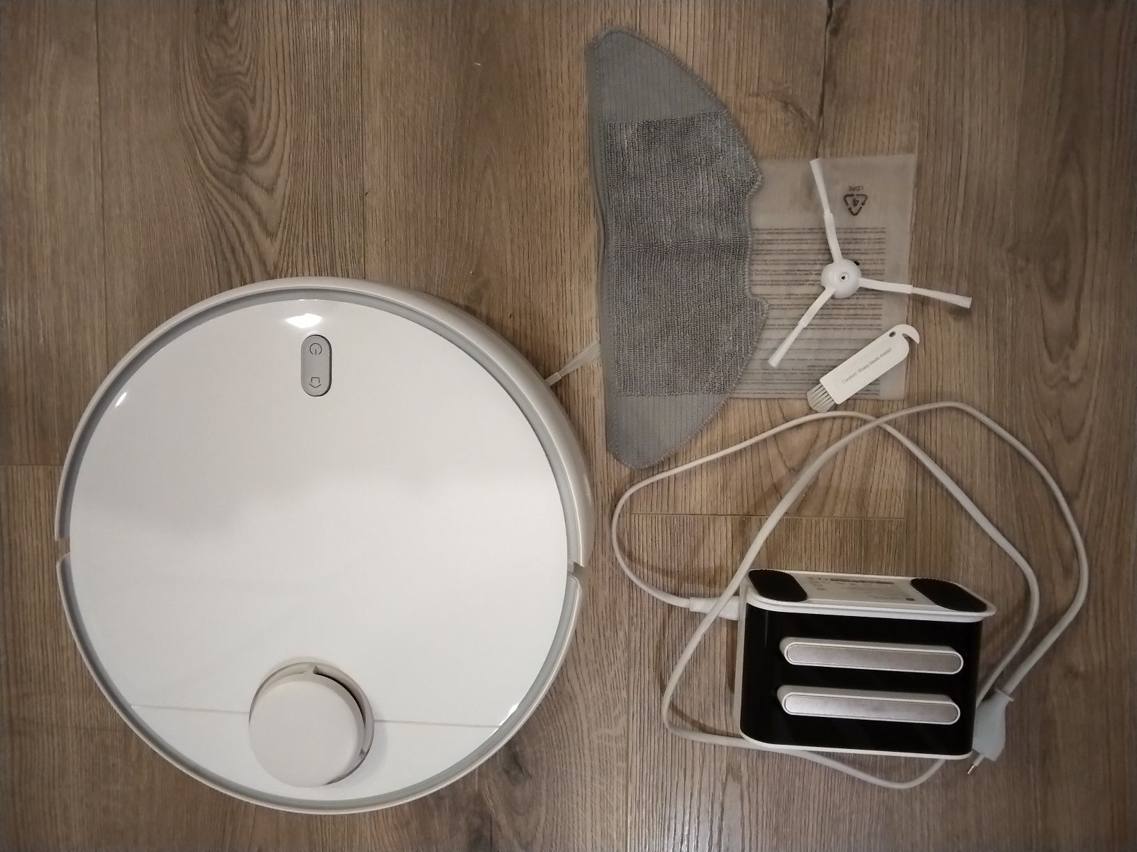 Xiaomi Mi Robot Vacuum Mop 2 Pro Biały używany kilka razy 100% sprawny