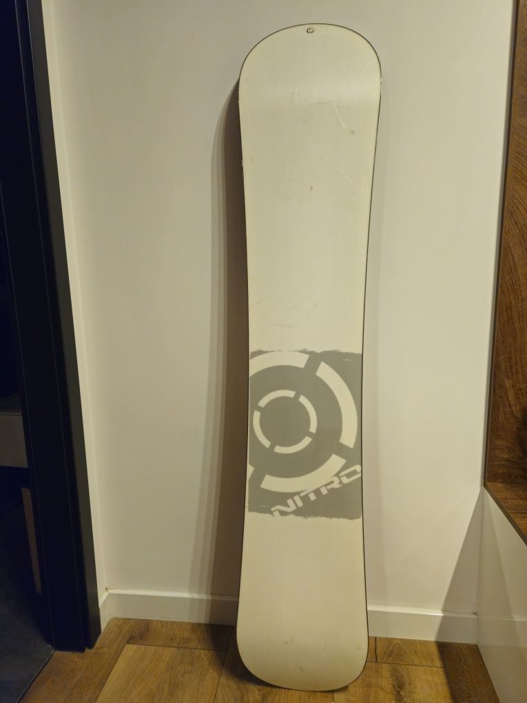 Deska snowboardowa Nitro Target  Wide 156