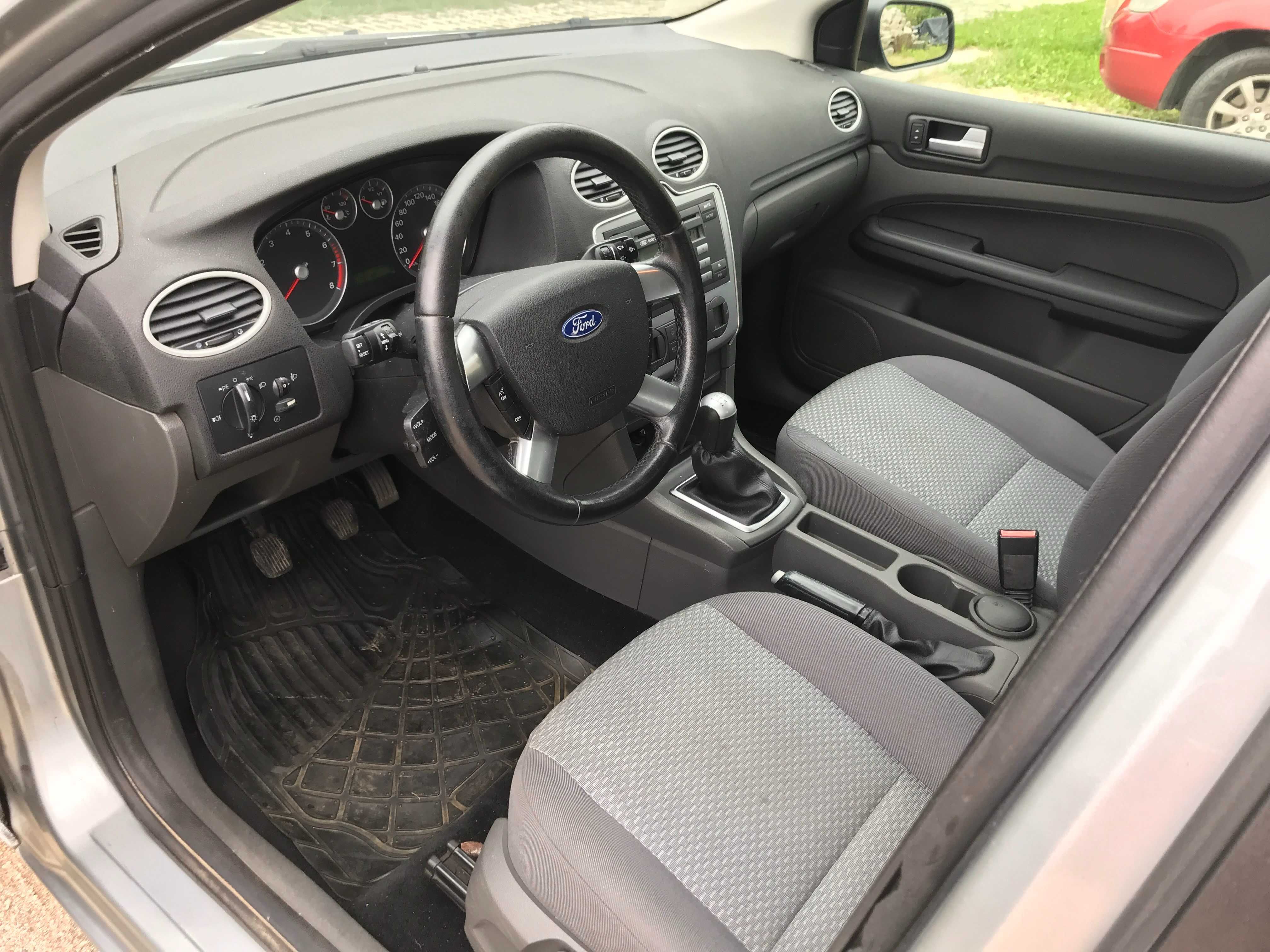 Ford Focus MK2 1.6 benzyna 101KM