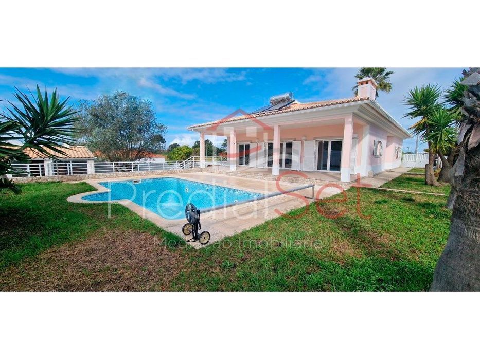 Moradia T3+2 em Caixas-Sesimbra