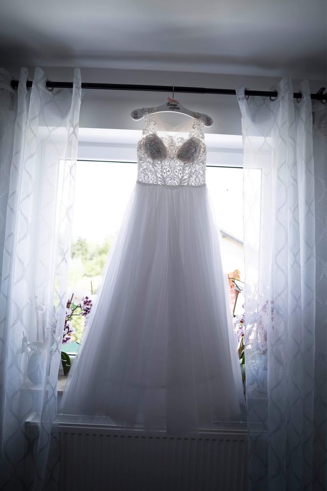 Przepiekna suknia ślubna