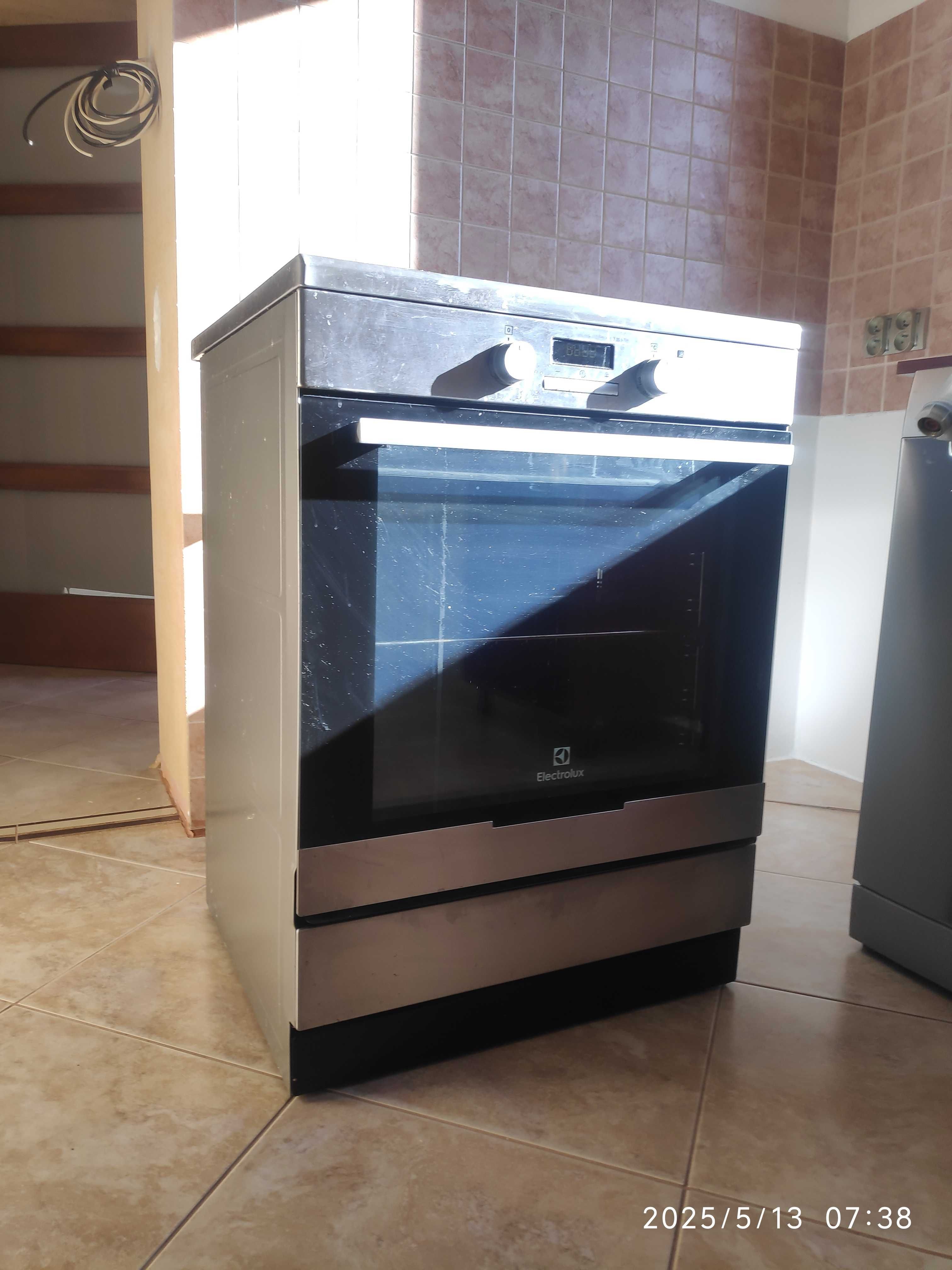 Kuchnia elektryczna Electrolux EKI6451AOX - termoobieg