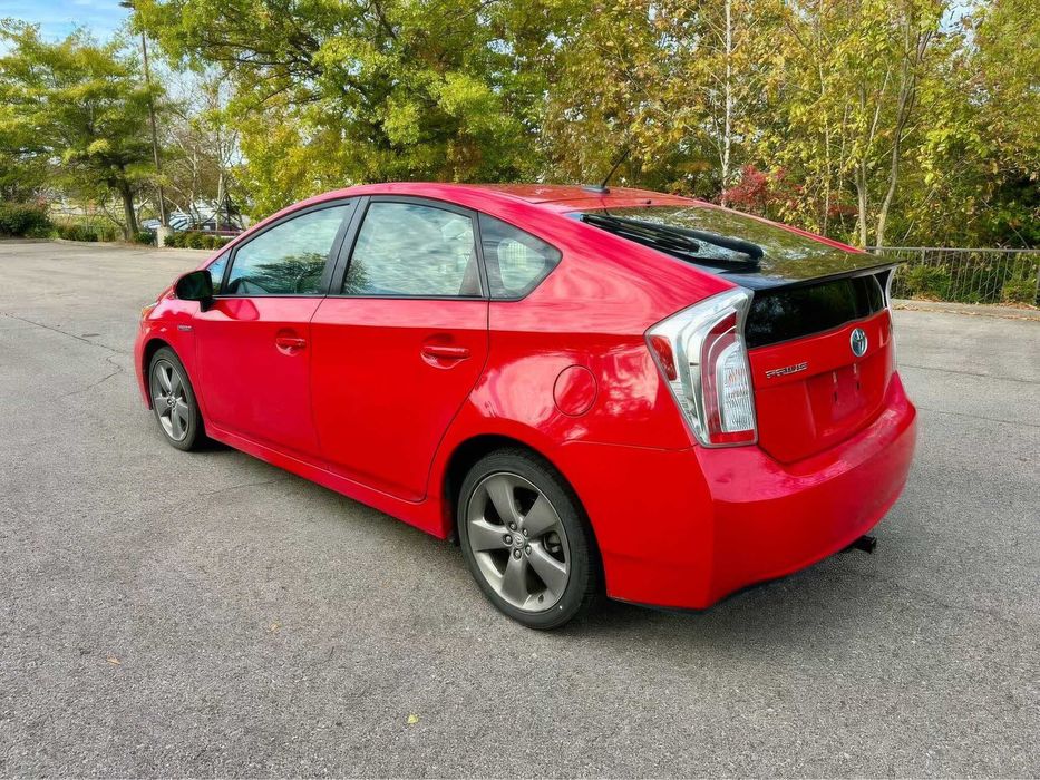 Toyota Prius      2015