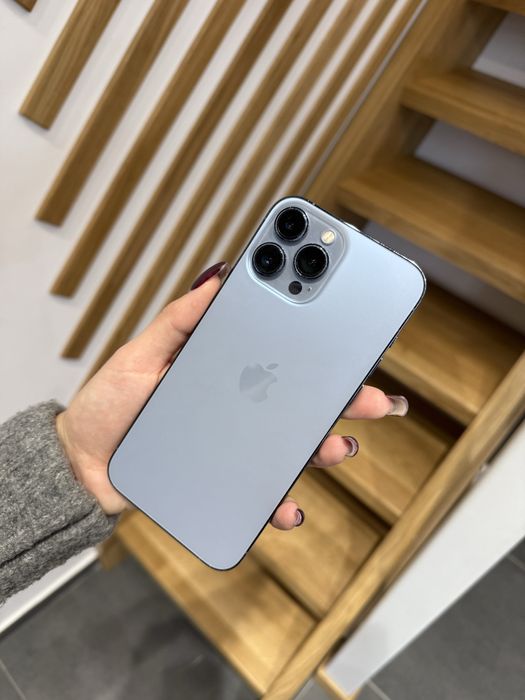 Used iPhone 13 Pro Max 128gb Sierra Blue