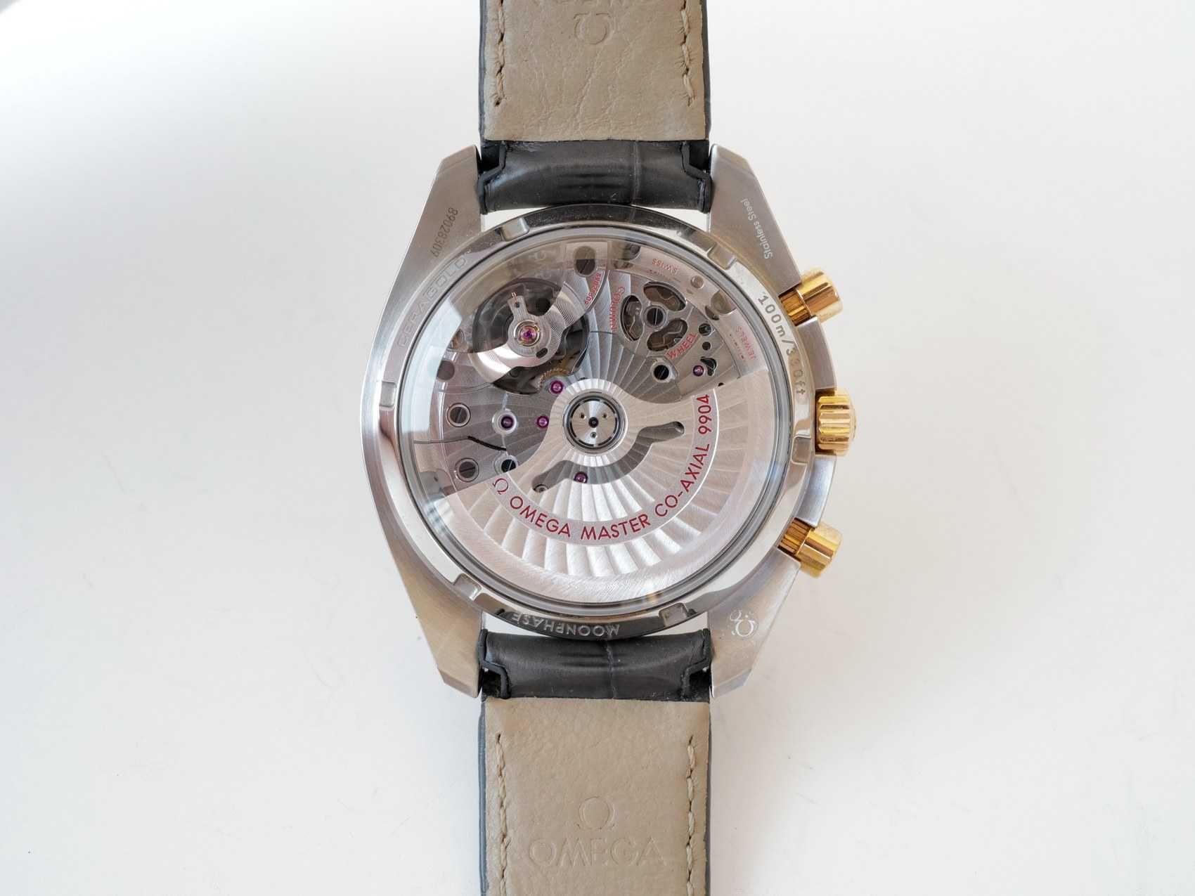 Omega Speedmaster Professional Moonwatch Moonphase