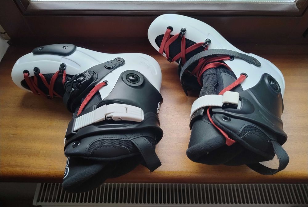 Buty FR3 białe r.40 bardzo ładne