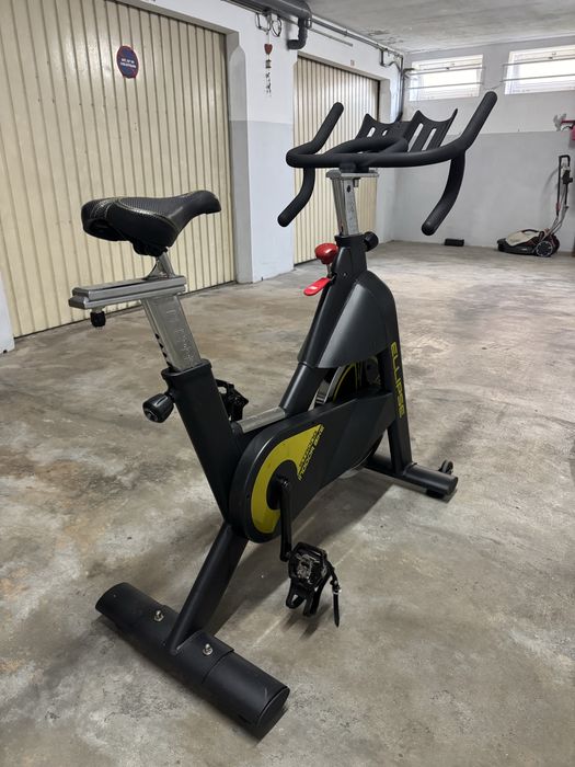 Bicicleta profissional spinning ellipse