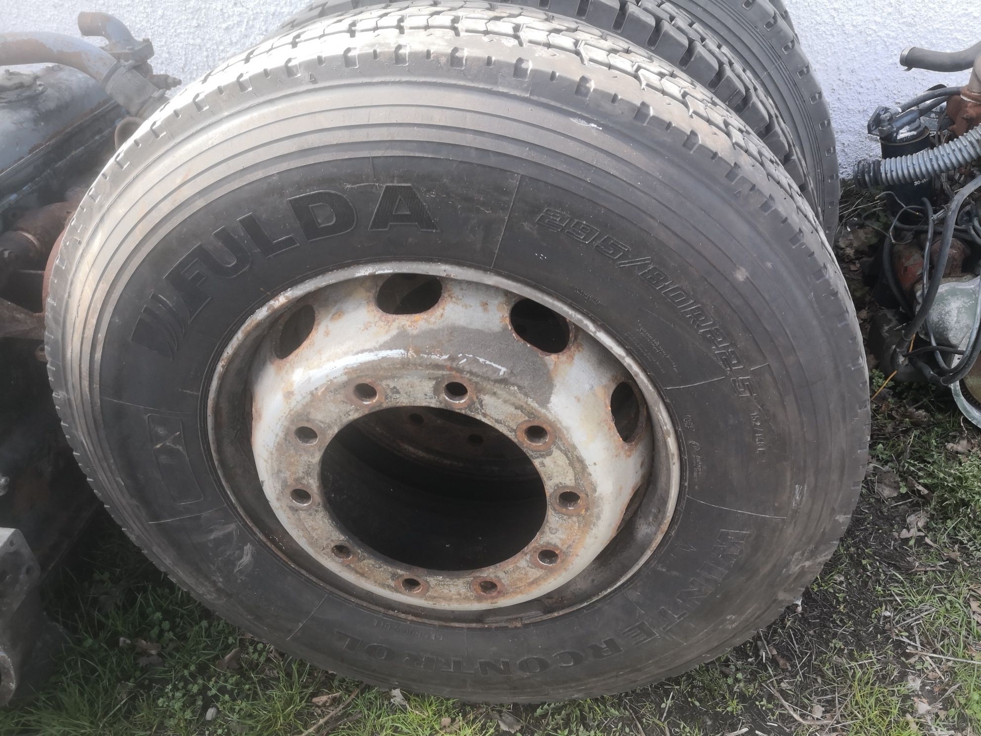 Opony z felgami kola 295/80R22.5 dolble stat