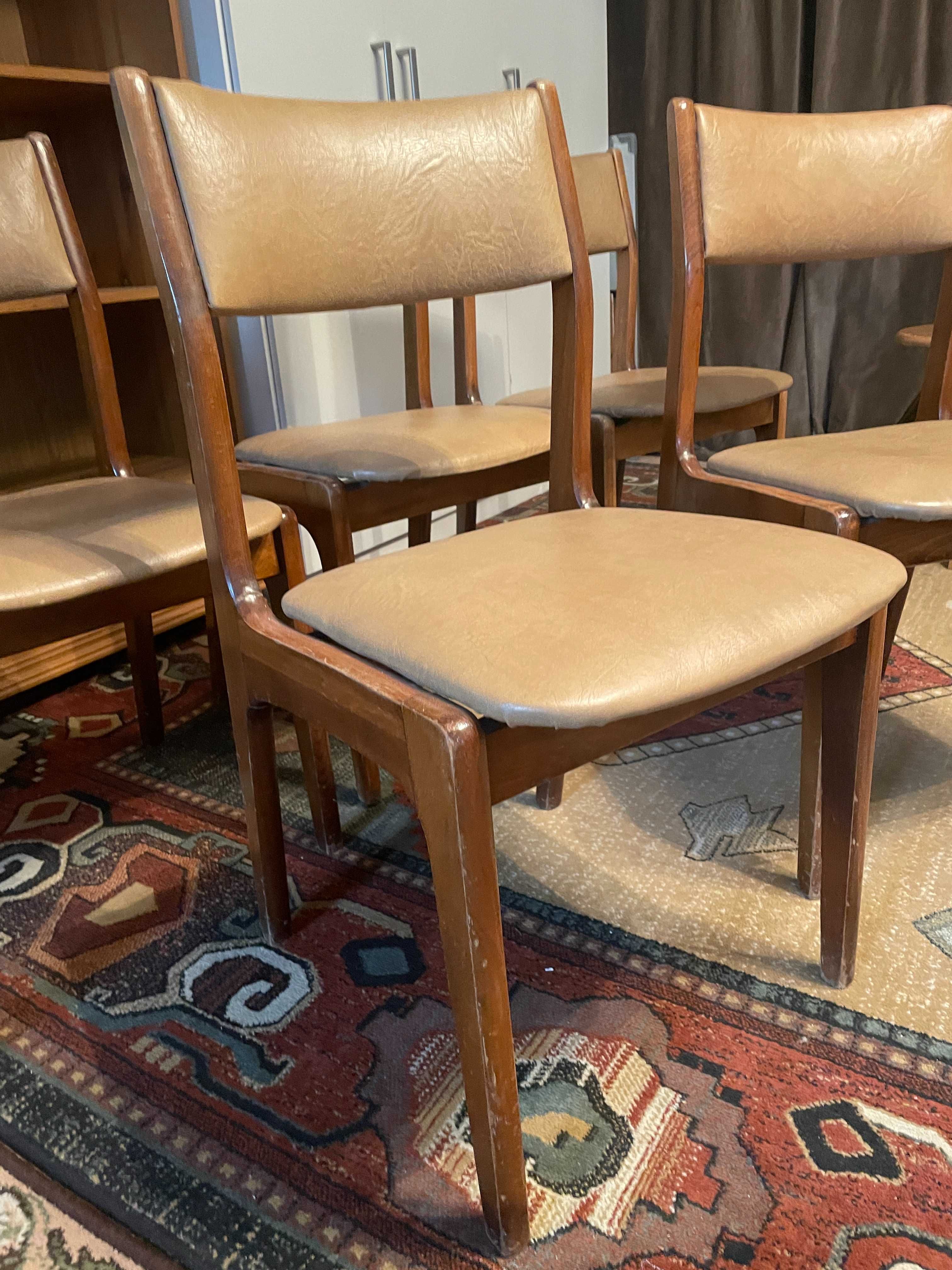 Krzesła z lat 70 do renowacji