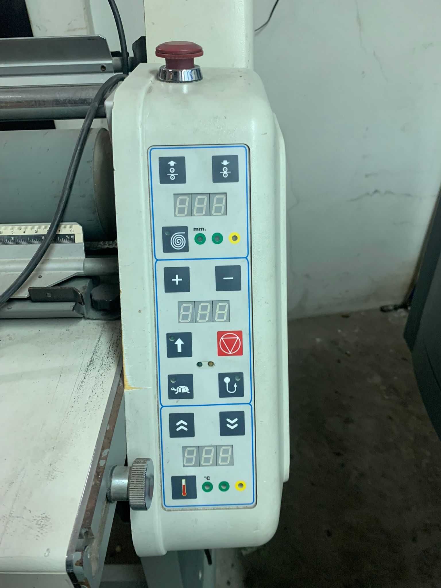 Laminadora profissional da marca NEOLT