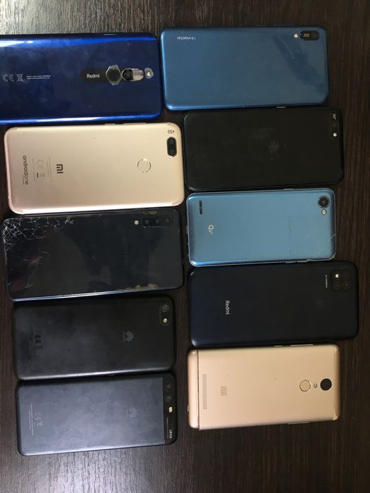 Смартфоны по запчастям