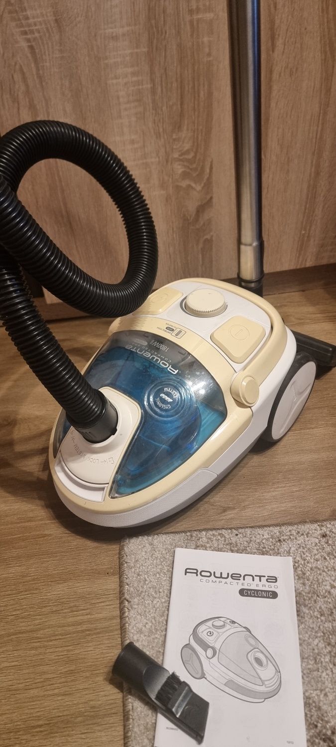 Odkurzacz bezworkowy Rowenta  1800w