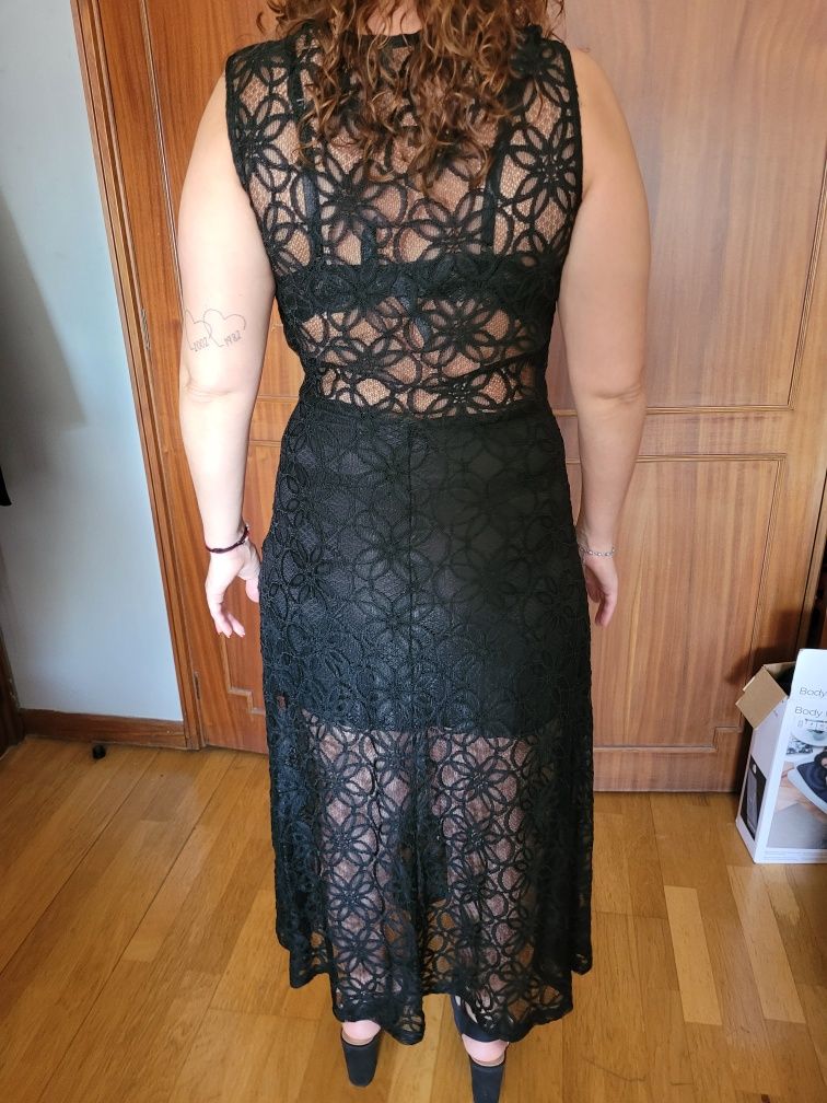 Vestido preto renda comprido