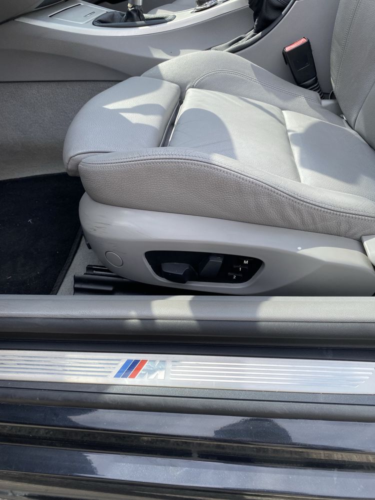 BMW 330D Cabrio 3.0 Diesel 240mil kms Pack M 2007 Nacional