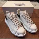 ALEXANDER MCQUEEN Białe sneakersy damskie 37