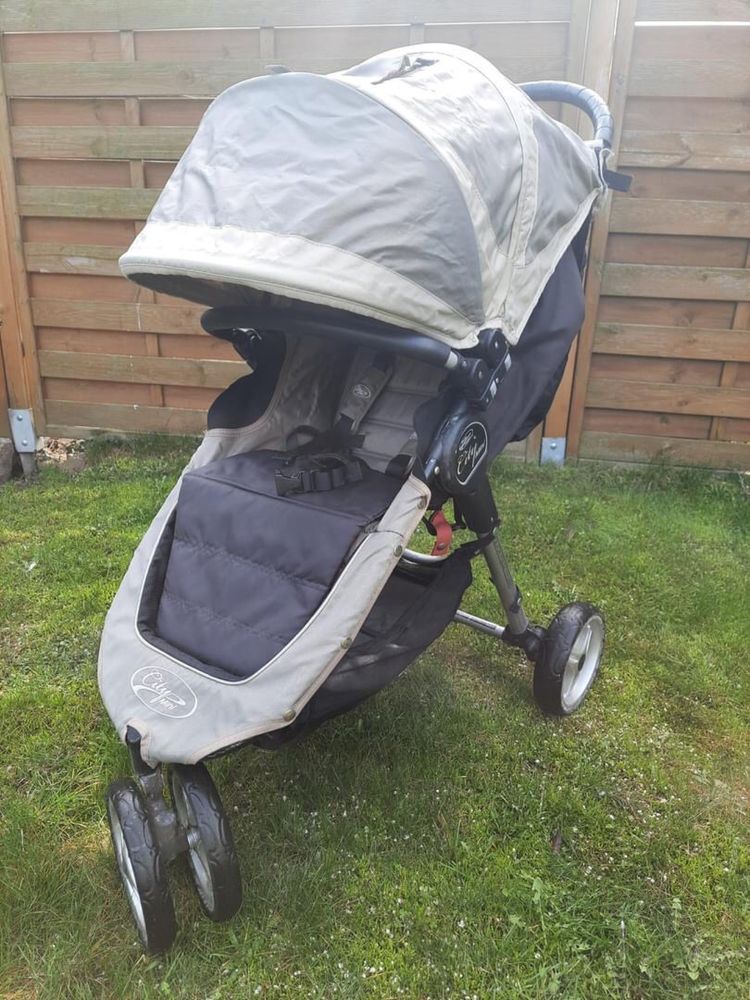 Wózek spacerowy, spacerówka Baby Jogger City Mini GT