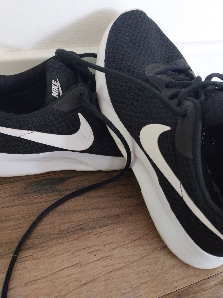 Buty nike o rozmiarze 40