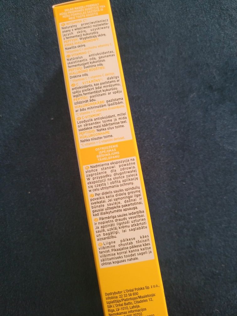 Garnier Vitamin C fluid rozświetlający niewidoczny