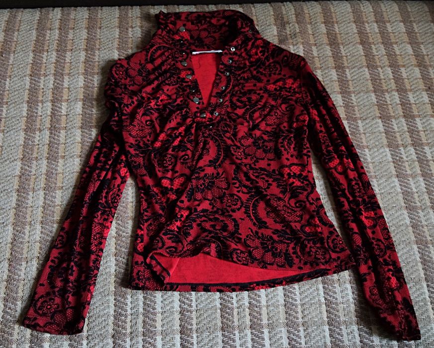 Продаётся женская блузка