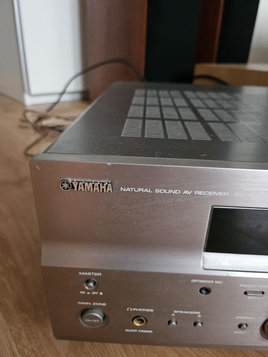 Amplituner YAMAHA + zestaw głośników