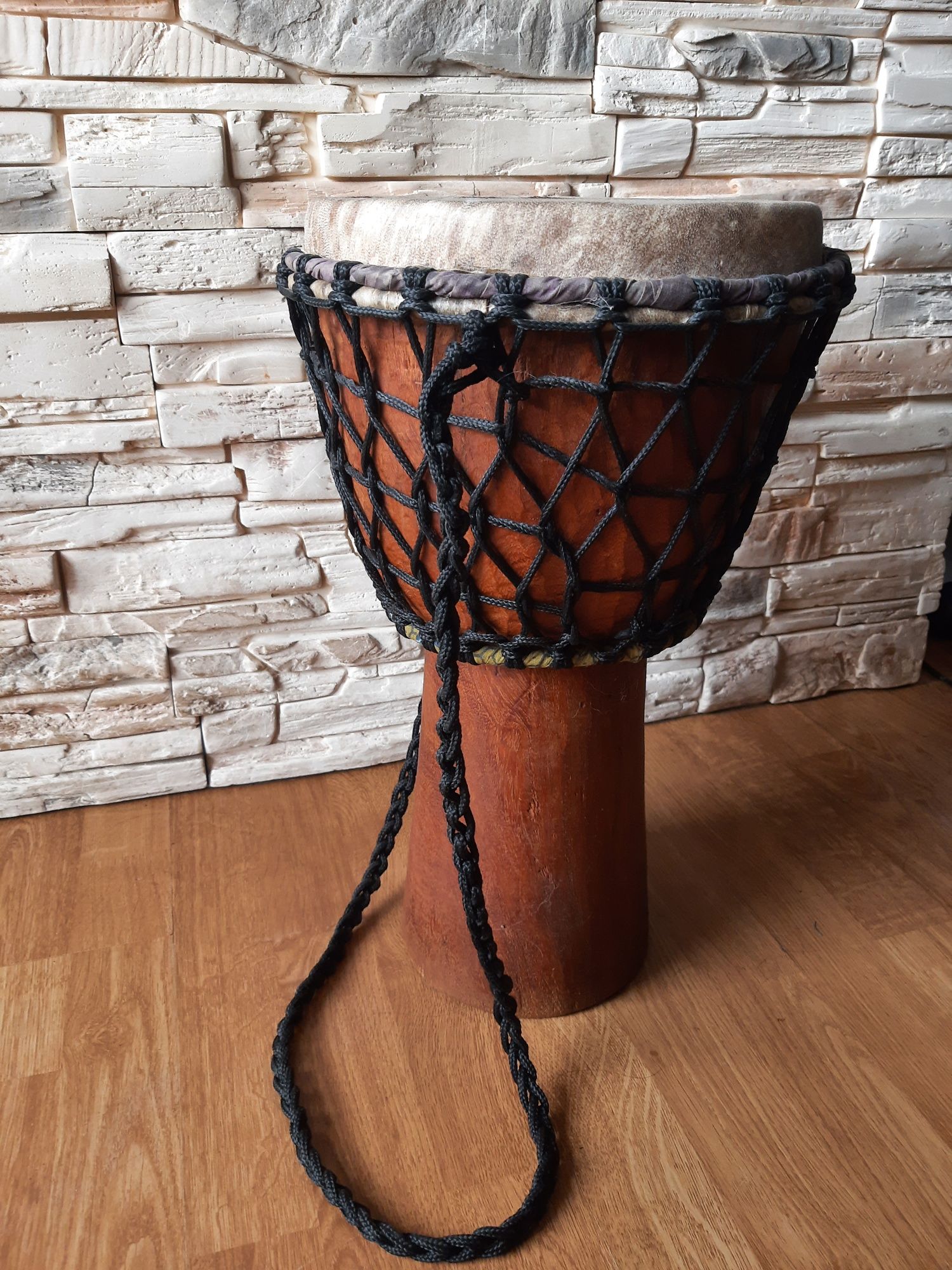 Djembe- nowa skóra