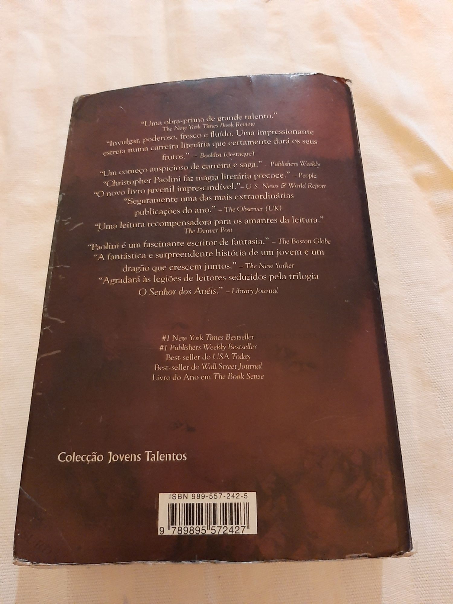Livro ELDEST de Christopher Paolini
