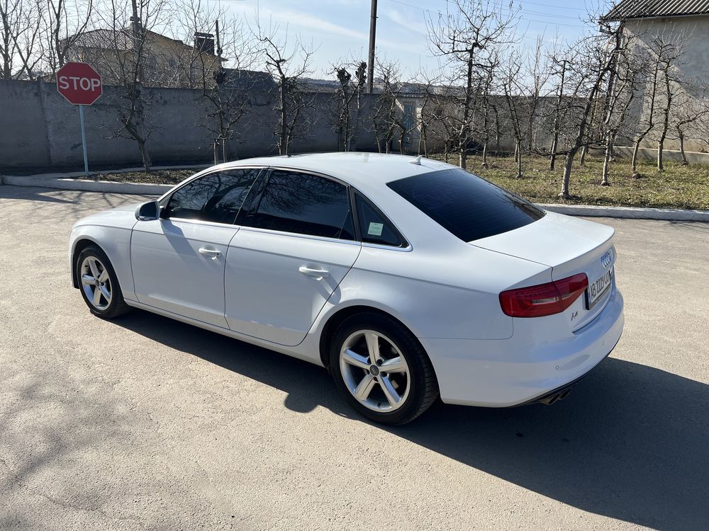 Продам Audi A4 B8 2.0tdi quattro