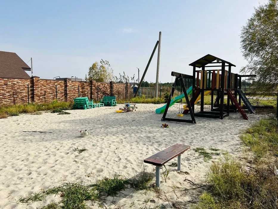 Продам участок в пос.Обуховка недалеко от леса и реки