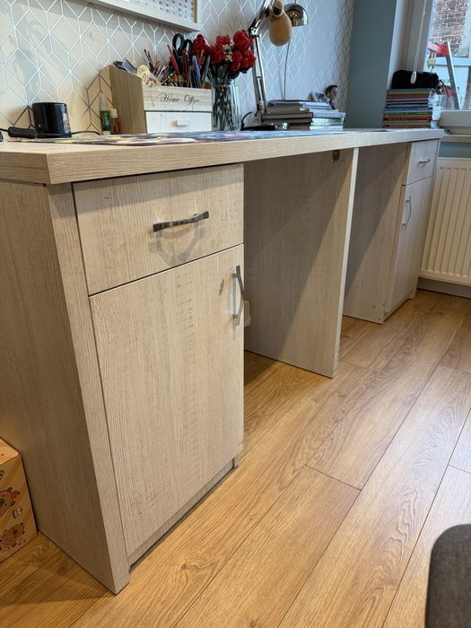 Duze stabilne podwojne biurko