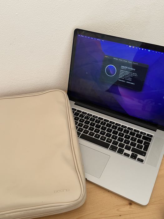 MacBook Pro Retina 15" + Bolsa