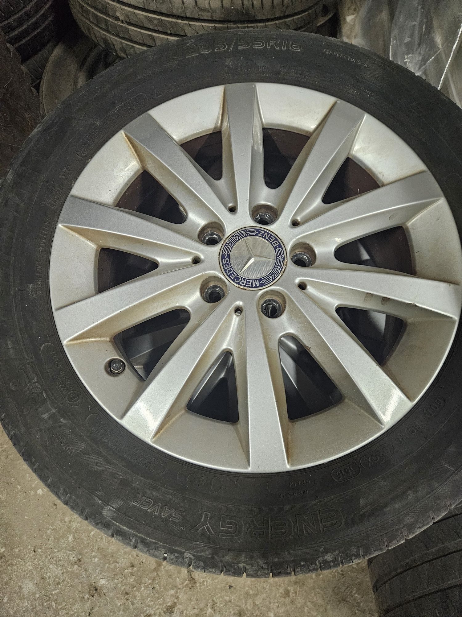 4jantes com pneus mercedes(nanais)