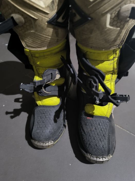 Botas Shot em muito bom estado