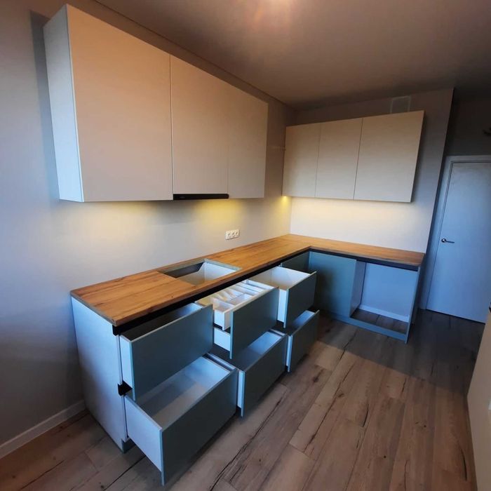 Сборка мебели. Установка кухни