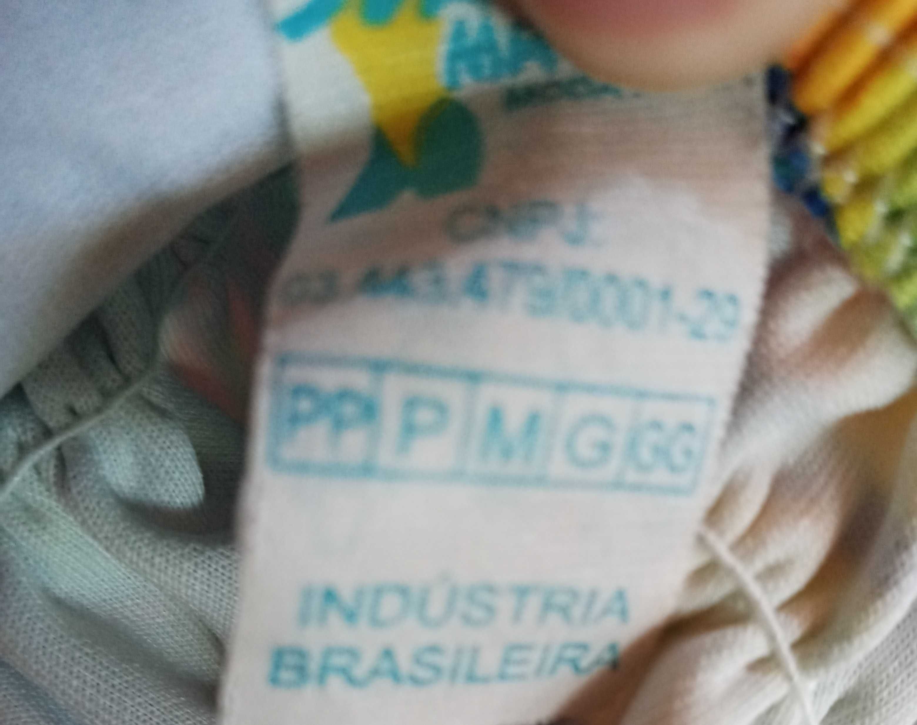 Bikini moda brasileira. Tamanho S/M forrado e com enchimento no peito
