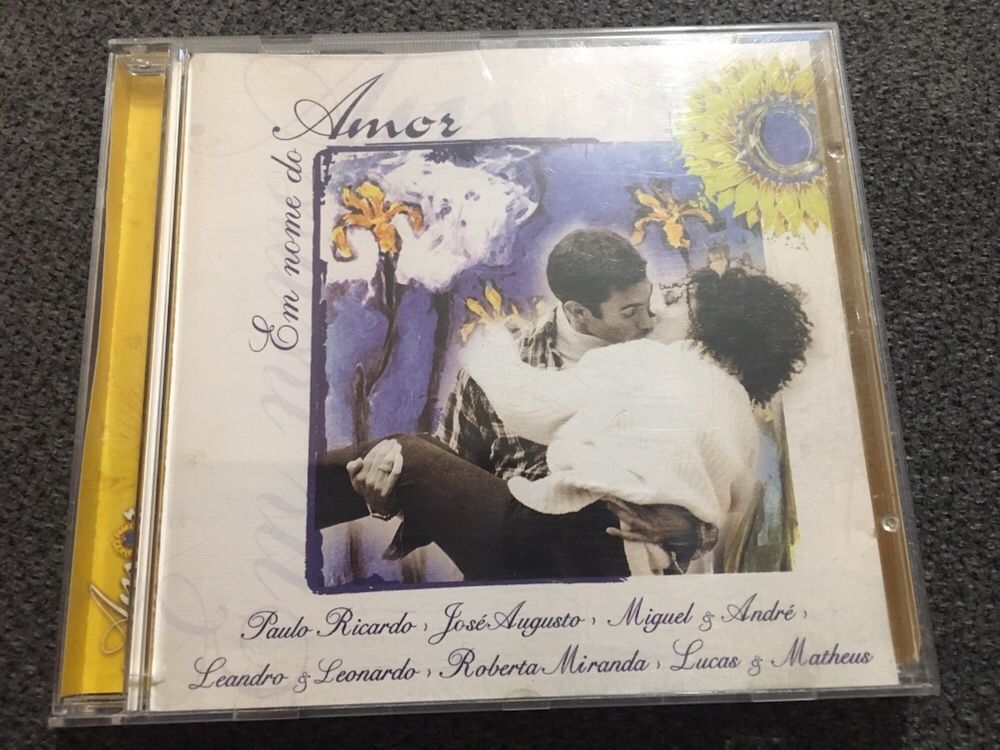 Vendo CD colectânea "Em nome do amor"